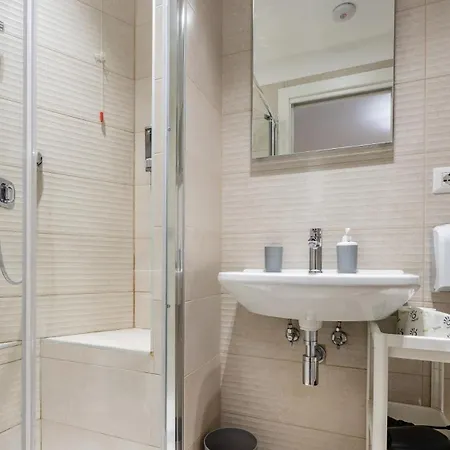 Ostiense Flat&rooms By Rentbeat 民宿 *